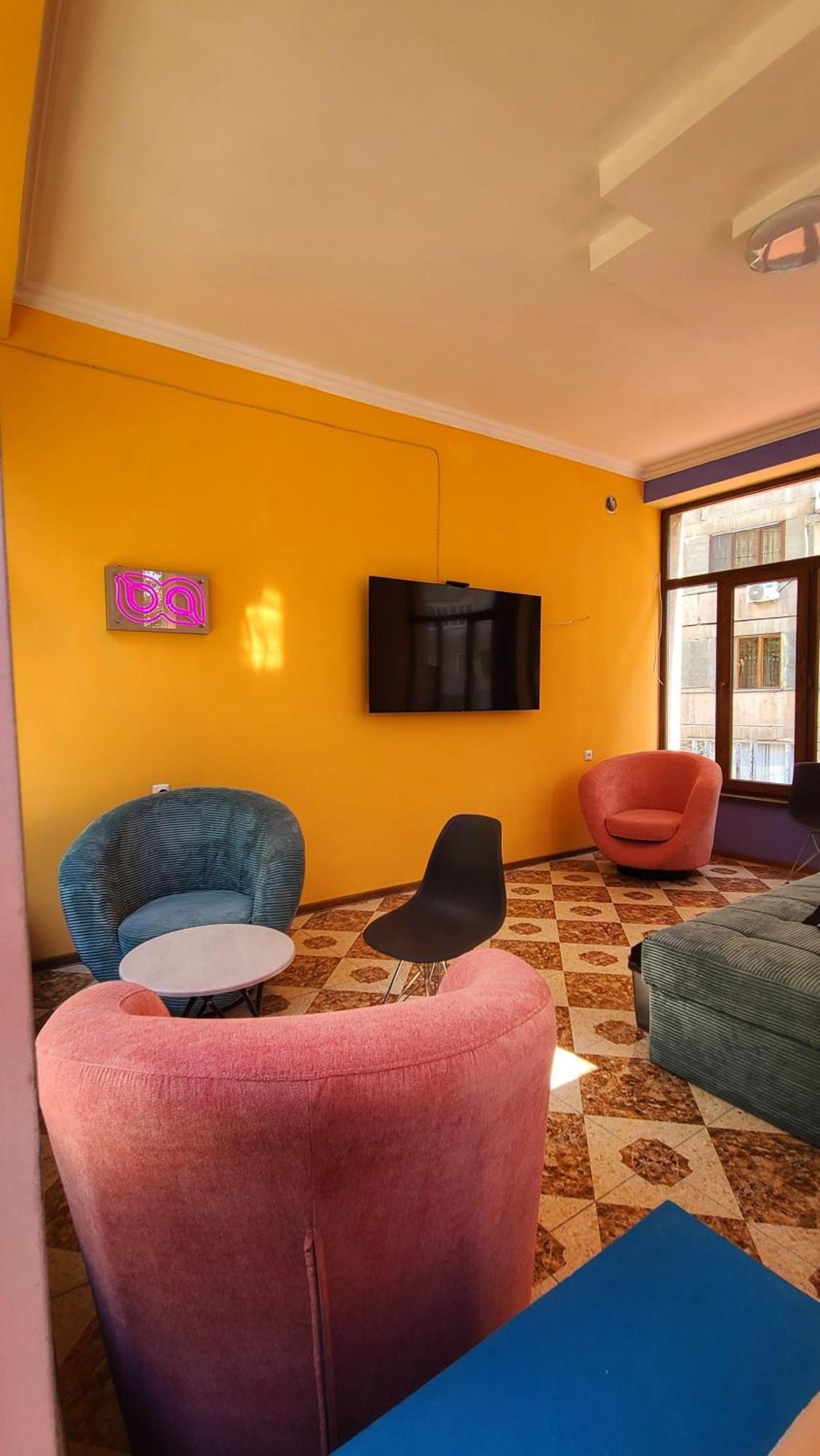 Capsula Hotel Erévan Extérieur photo