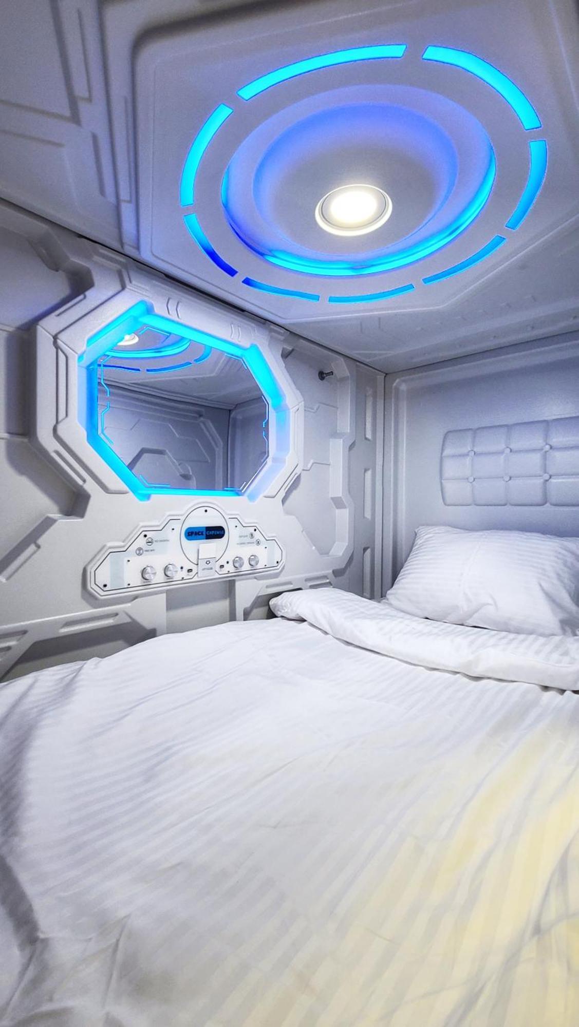 Capsula Hotel Erévan Extérieur photo